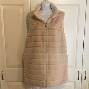 Moda Cream Faux Fur Vest